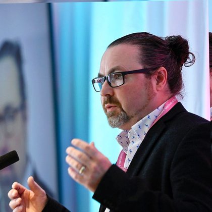 Tweet card summary image