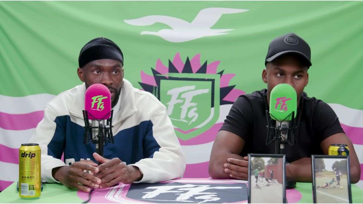 RadioRossonera's tweet card. Il difensore del Milan Fikayo Tomori, in una chiacchierata su Filthyfellas, racconta alcuni aneddoti della sua vita da milanista.