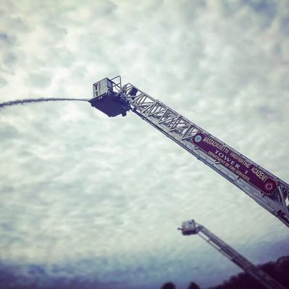 Tweet card summary image