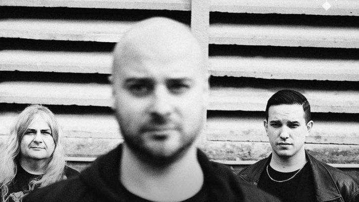 laganzuaweb's tweet card. Los Empty Files darán un concierto en Bilbao el viernes 12 de septiembre de 2025 para tocar íntegro el disco "Shadows". ...