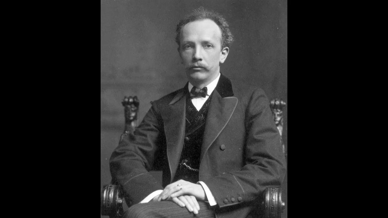 MusicsFor's tweet card. Richard Strauss - Symphony No. 2 in F minor