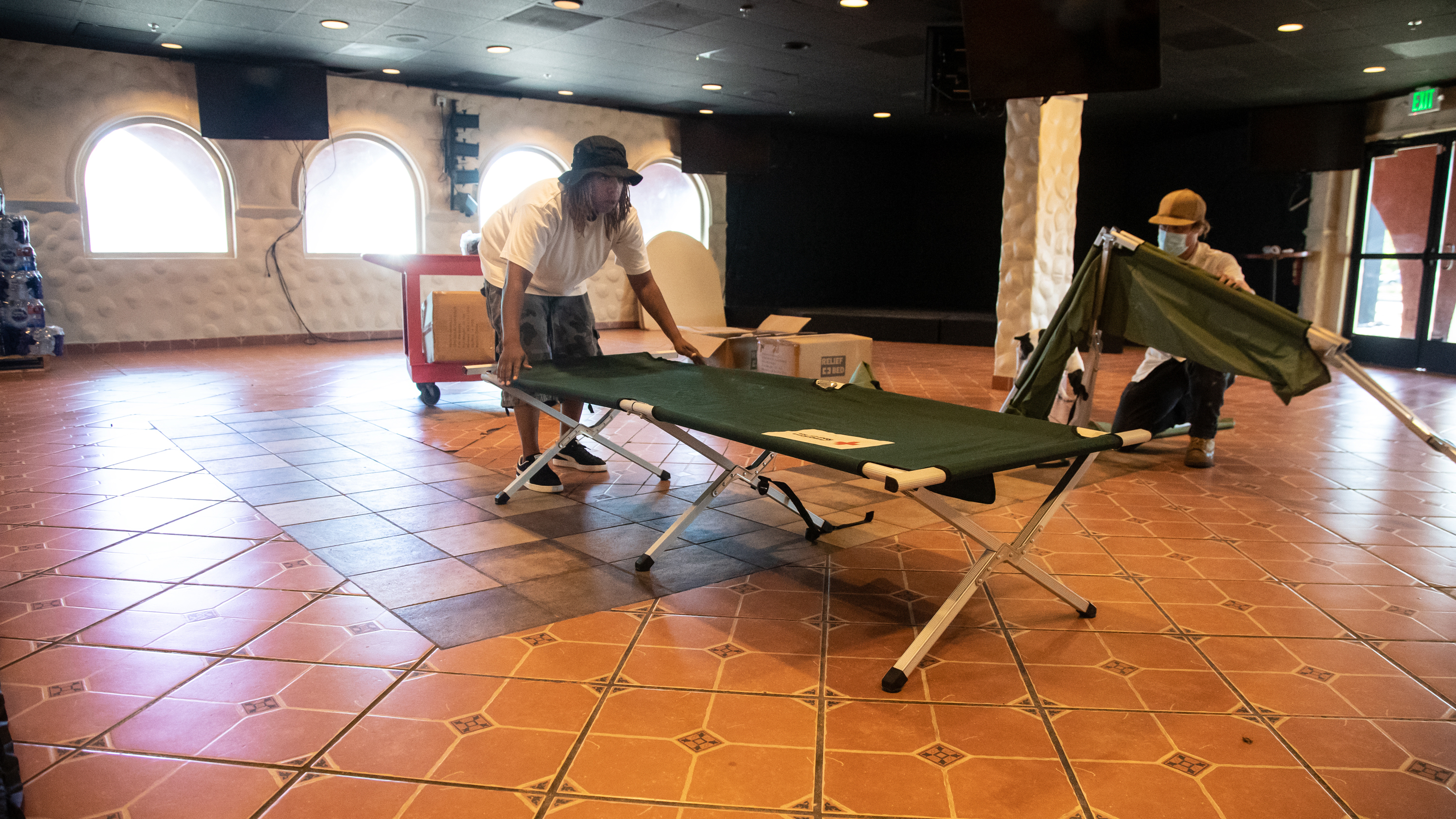 multco's tweet card. Misting stations to open, libraries to extend hours at some locations. Check multco.us/hot for updates