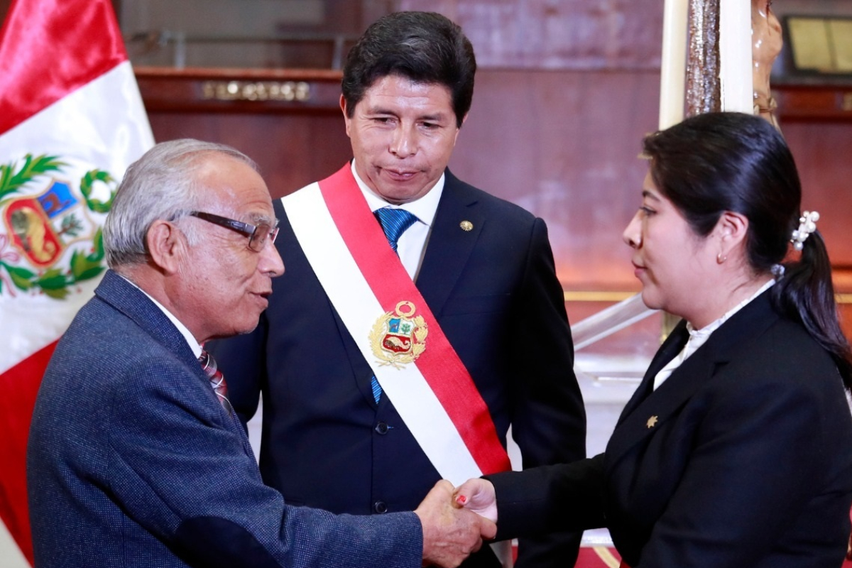 gaceta_es's tweet card. La Corte Suprema concluye que Pedro Castillo y su círculo más cercano conspiraron para la rebelión el 7 de diciembre de 2022