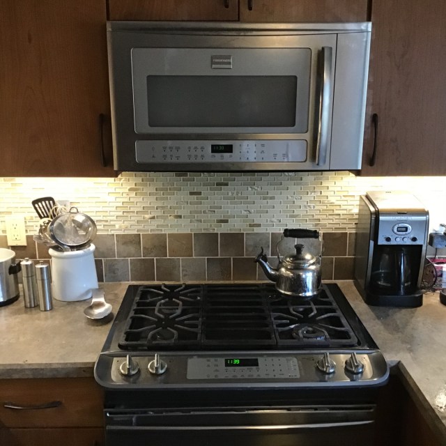 a_silly_place's tweet card. “It’s there for you all the time, and yet, have you ever really talked about it?” ”It,” in this case, being the stovetop in the kitchen, specifically, which burner is my favorite.