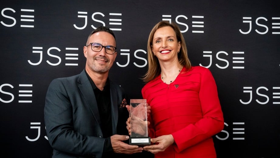 CapeTalk's tweet card. Pre-listing, the mobile operator had been valued at up to R12 billion by majority shareholder Blu Label.