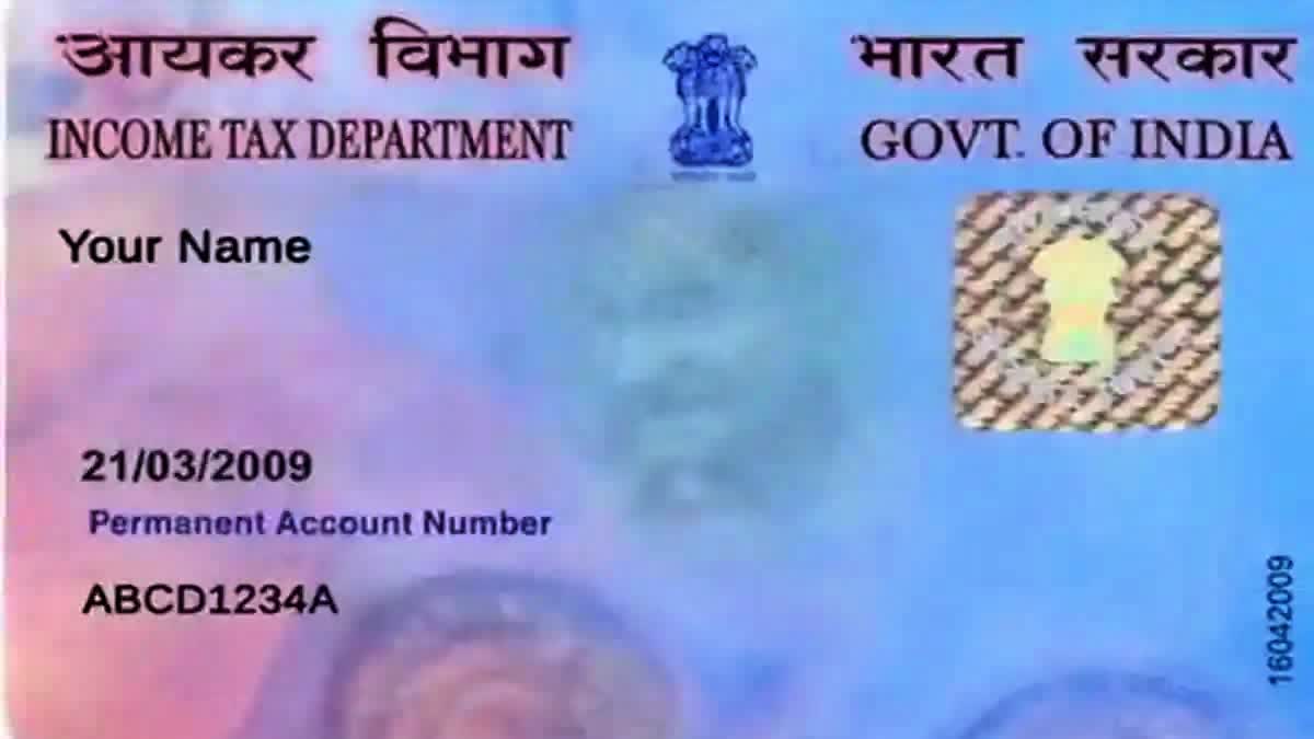 ETVBharatKA's tweet card. PAN Card Application Status Tracking: ಈ ಹಿಂದೆ ನಾವು ಆನ್​ಲೈನ್​ ಮತ್ತು ಆಫ್​ಲೈನ್​ ಮೂಲಕ ಪ್ಯಾನ್​ ಕಾರ್ಡ್​ಗೆ ಅರ್ಜಿ ಸಲ್ಲಿಸಿರುವ ಕುರಿತು ಮಾಹಿತಿ ನೀಡಿದ್ದೆವು. ಇಂದು ಅರ್ಜಿಯ ಸ್ಟೇಟಸ್ ಚೆಕ್‌ ಮಾಡುವುದು ಹೇಗೆಂದು​ ತಿಳಿಯೋಣ.