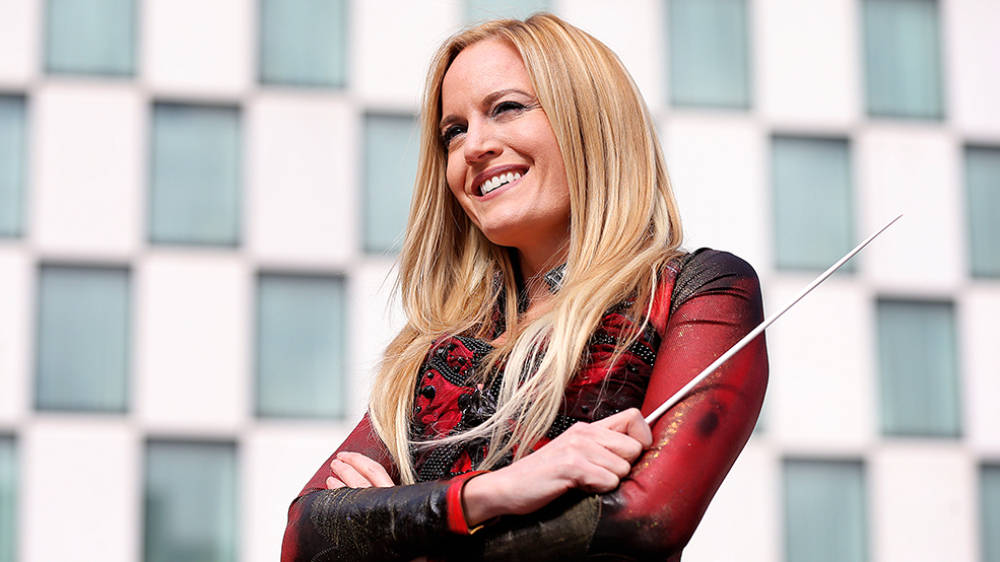 ClassicalMvmts's tweet card. Irish-born composer-conductor and Classic FM presenter, Eímear Noone, will make history in leading the orchestra at the 92nd Academy Awards.