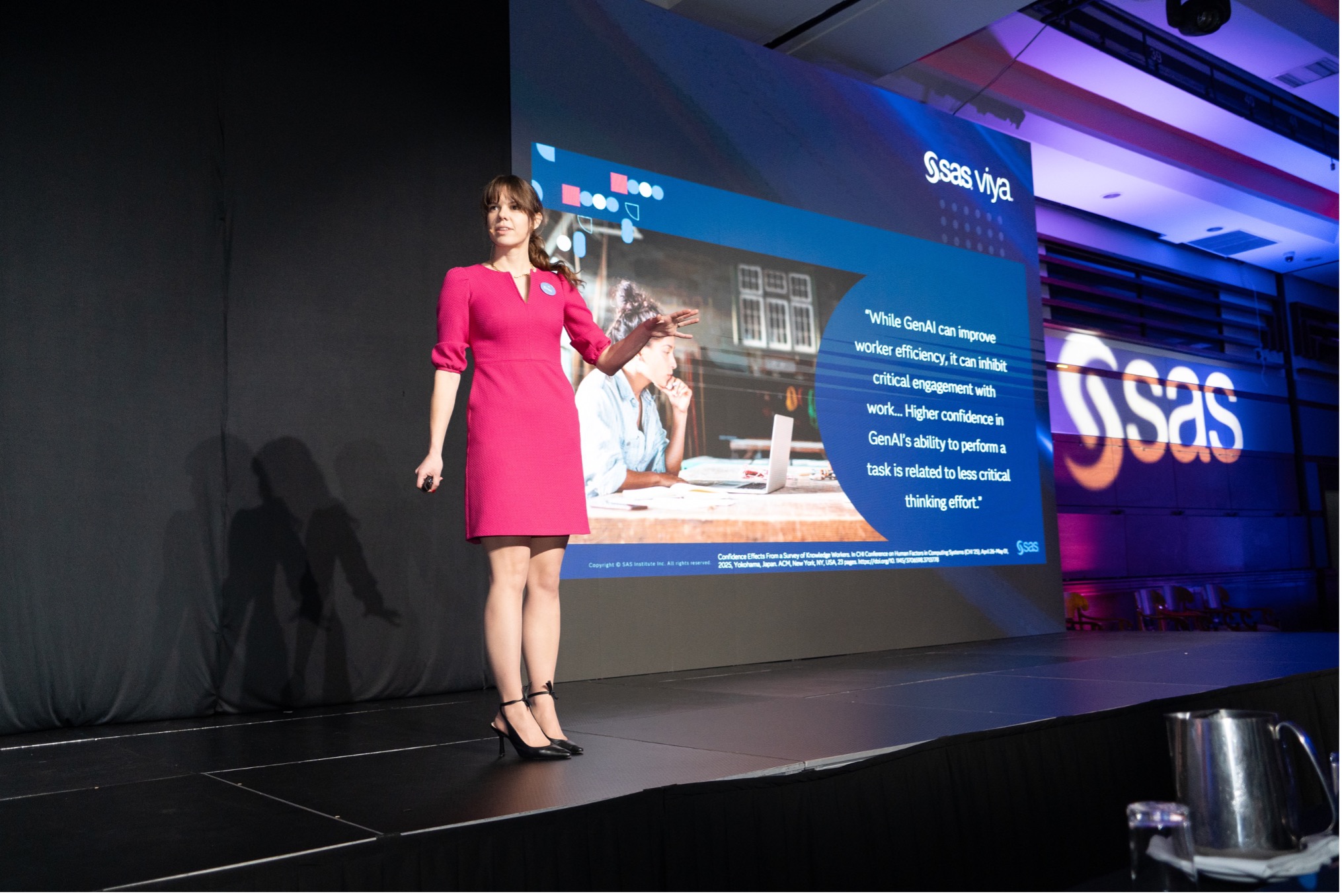 Sas_Colombia's tweet card. La Inteligencia Artificial (IA) ha dejado de ser una promesa futurista para convertirse en una realidad tangible en el mundo corporativo.