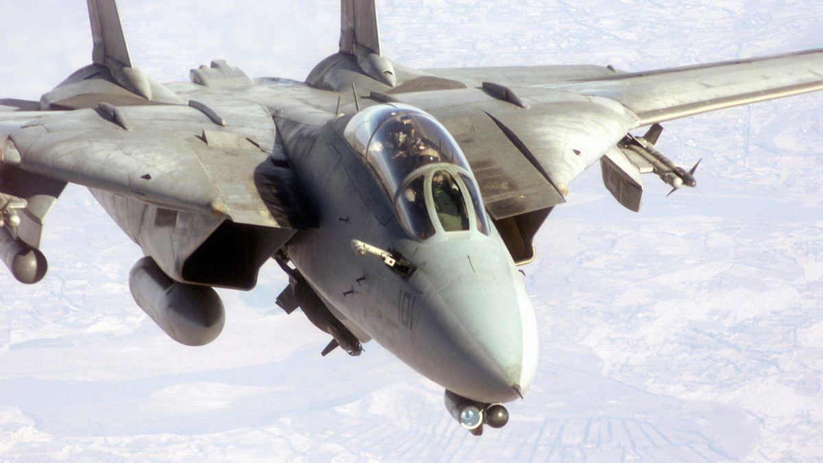 DJone01's tweet card. This pioneering microprocessor was a classified military secret from 1970 to 1989, as a vital part of an advanced fighter aircraft’s control systems.