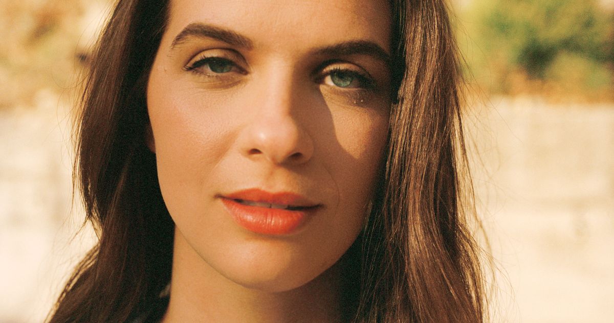 TheCut's tweet card. As a therapist, I try to keep my personal life private. After my public split, that was no longer in my control.