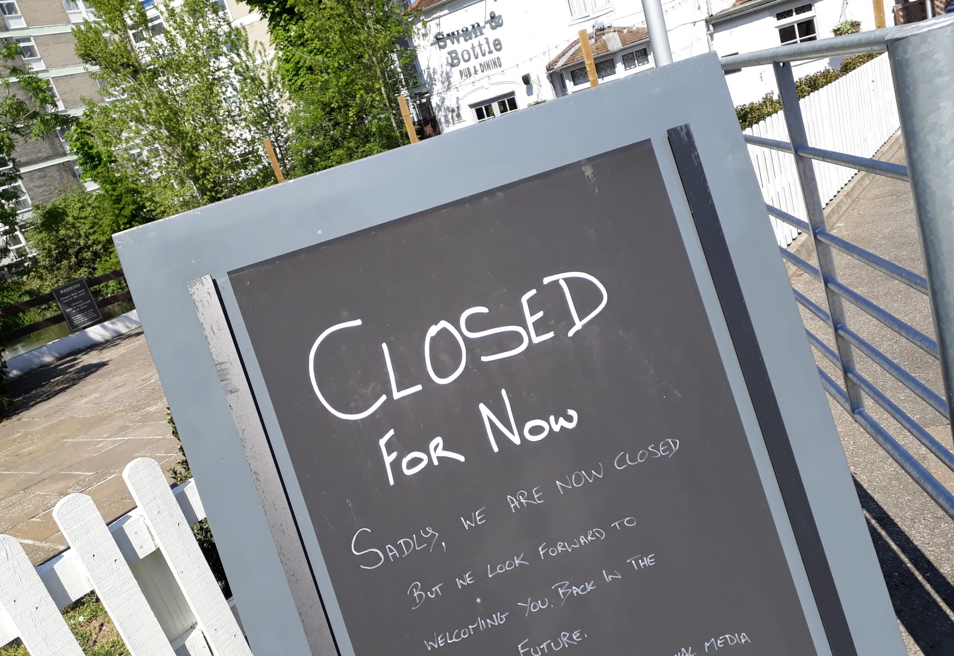 FEJournal's tweet card. Gloucestershire operator insists everything about his business complies with social distancing guidelines