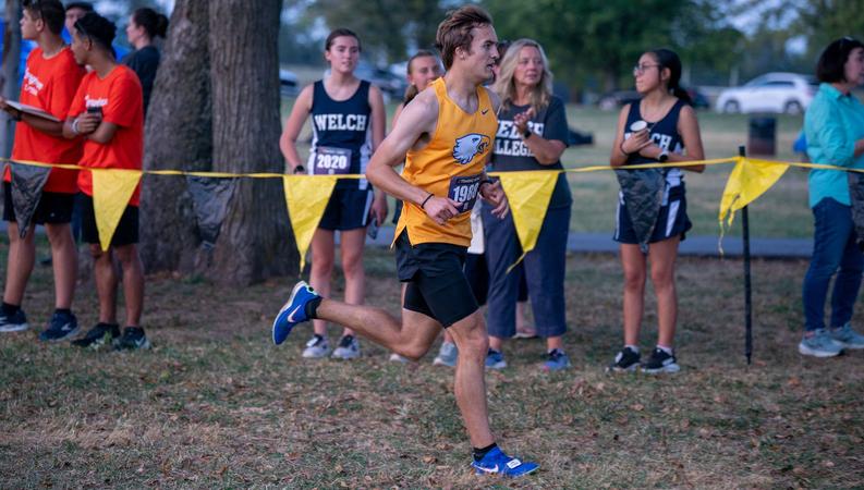 GoMidwayEagles's tweet card. LOUISVILLE, Ky. - Carson Milner added a near-record breaking performance to his already impressive junior season resume at the Louisville Cross Country Classic on Saturday.