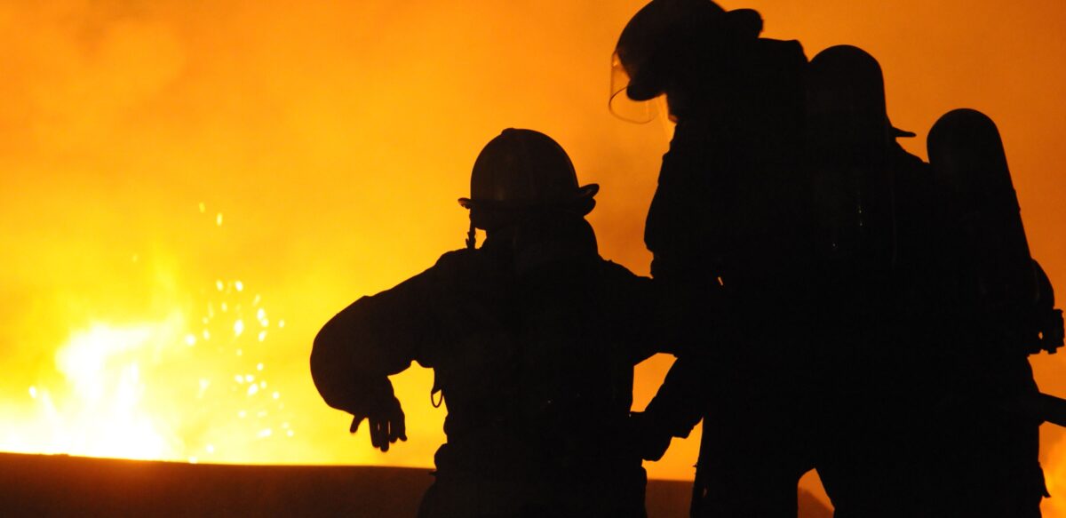 TechNetSW's tweet card. The technology industry is helping the Los Angeles community impacted by wildfires by providing aid, food, shelter, and additional services. Learn more about the role tech is playing in these relief...