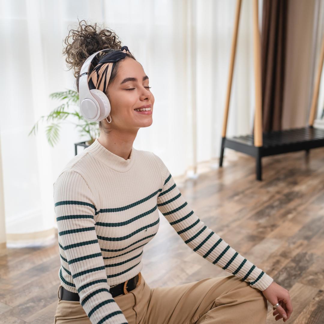 NexalinTech's tweet card. I wasn’t always an anxious person, but 6 years ago, I was overwhelmed with anxiety symptoms that became hard to ignore. It wasn’t easy, but by working with my doctor and learning some tricks, I’ve...