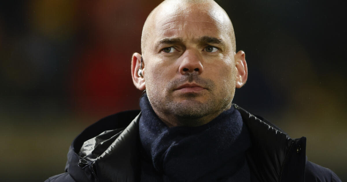 Ajax1nl's tweet card. Lees nu | Ajax krijgt een tip van Wesley Sneijder. De oud-voetballer is zeer onder de indruk van Mats Deijl bij Go Ahead Eagles en ziet de rechtsback in…