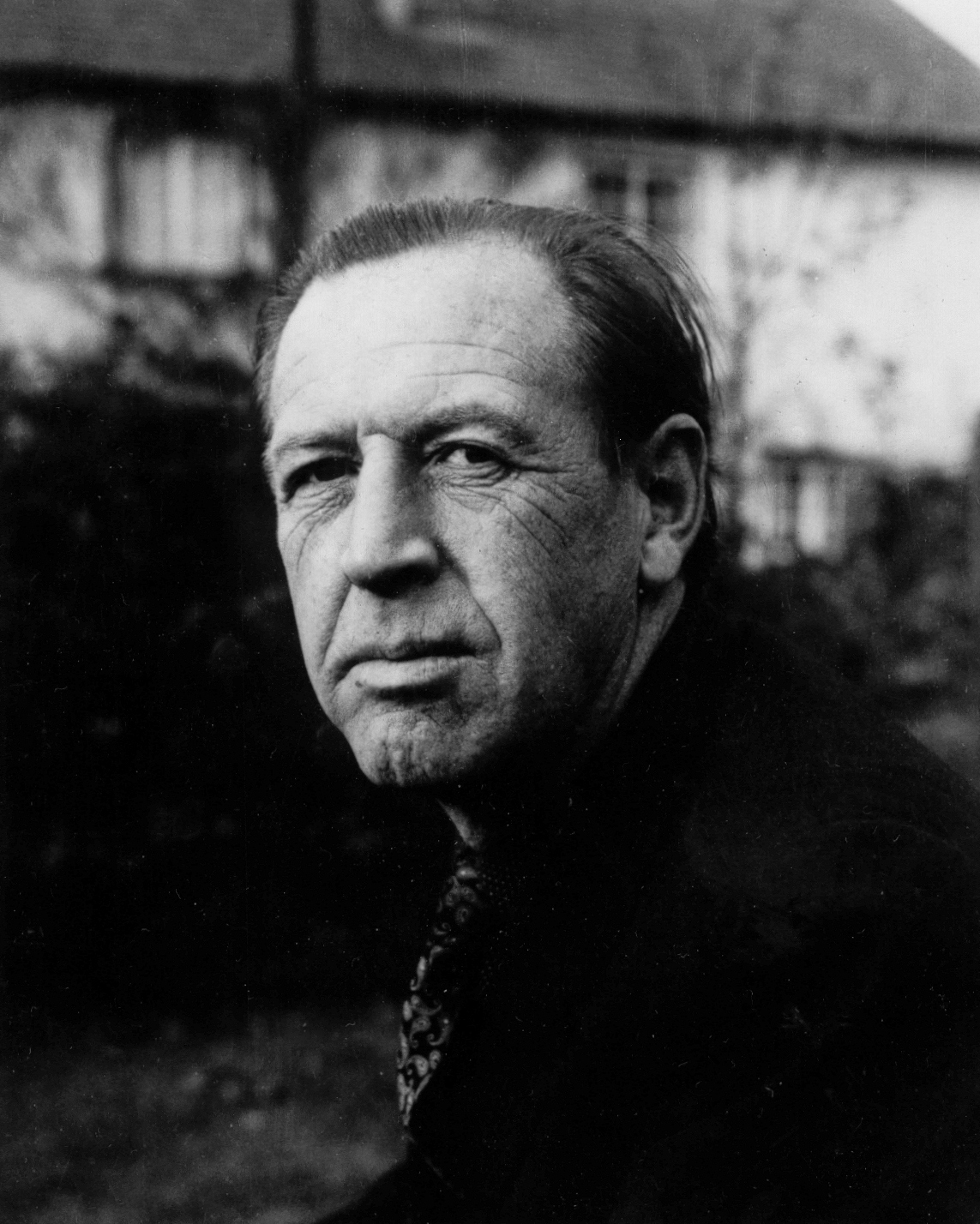 BashirAbuManneh's tweet card. Raymond Williams was a Marxist whose politics were deeply anchored in radical working-class and internationalist traditions. Recent postcolonial critics have accused him of ignoring the realities of...
