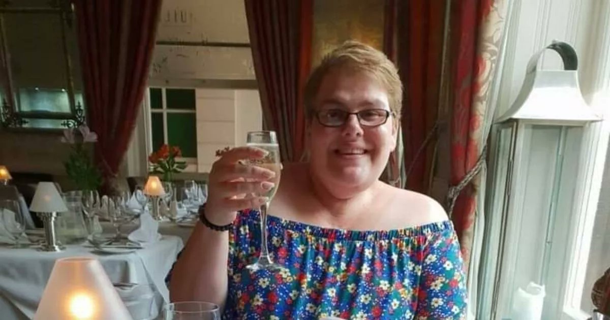 CheshireLive's tweet card. Lisa Colledge, 43, would suffer two seperate instances of cancer growing simultaneously