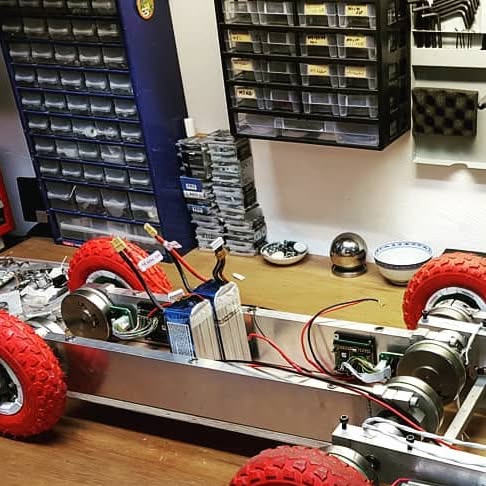 therobotstudio's tweet card. Rob Knight #humanoid #robot #3dprinted (@therobotbuilder) • Instagram photo