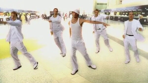 FAQ_1724's tweet card. Award Backstreet Boys the MTV Video Vanguard