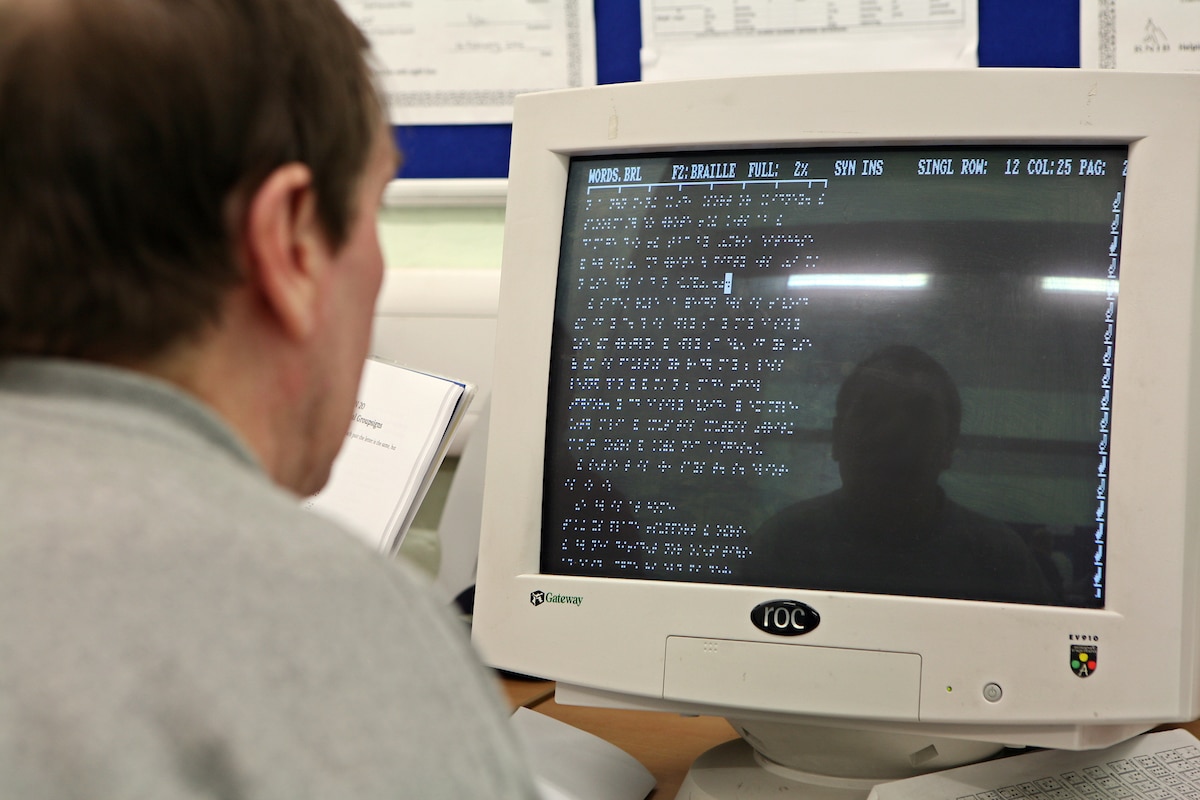 PrisonersEd's tweet card. Jon Collins of the Prisoners' Education Trust reviews the statistics for 2022/3 and finds good and bad news.