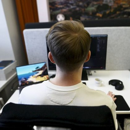 Tweet card summary image