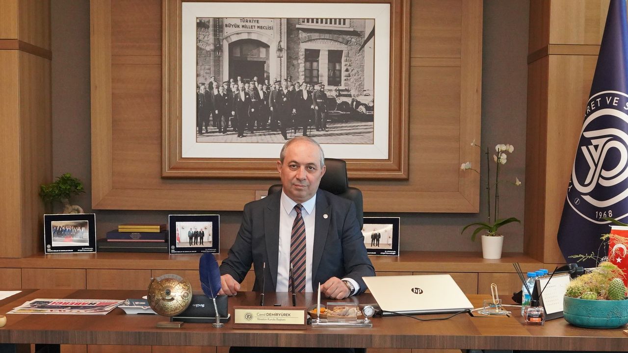 mansetcomtr_'s tweet card. Yalova Ticaret ve Sanayi Odası (YTSO), Kadın Girişimciler Kurulu’nda yaşanan toplu istifa iddialarına ilişkin yazılı bir açıklama yaptı.