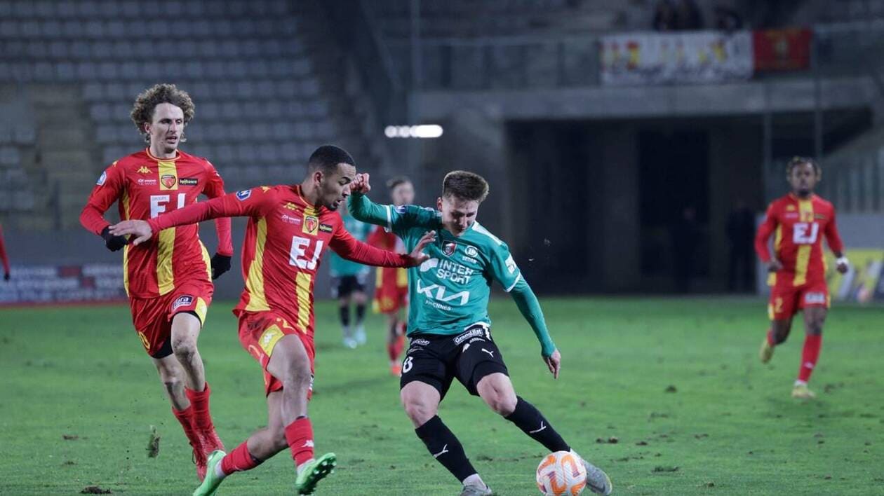 TribuneMancelle's tweet card. Défait 2 à 0 à Sedan ce lundi 23 janvier 2023, Le Mans FC rate l’opportunité d’accrocher le groupe de tête du championnat National. Les Manceaux n’ont pas réussi à rattraper leur entame de match...