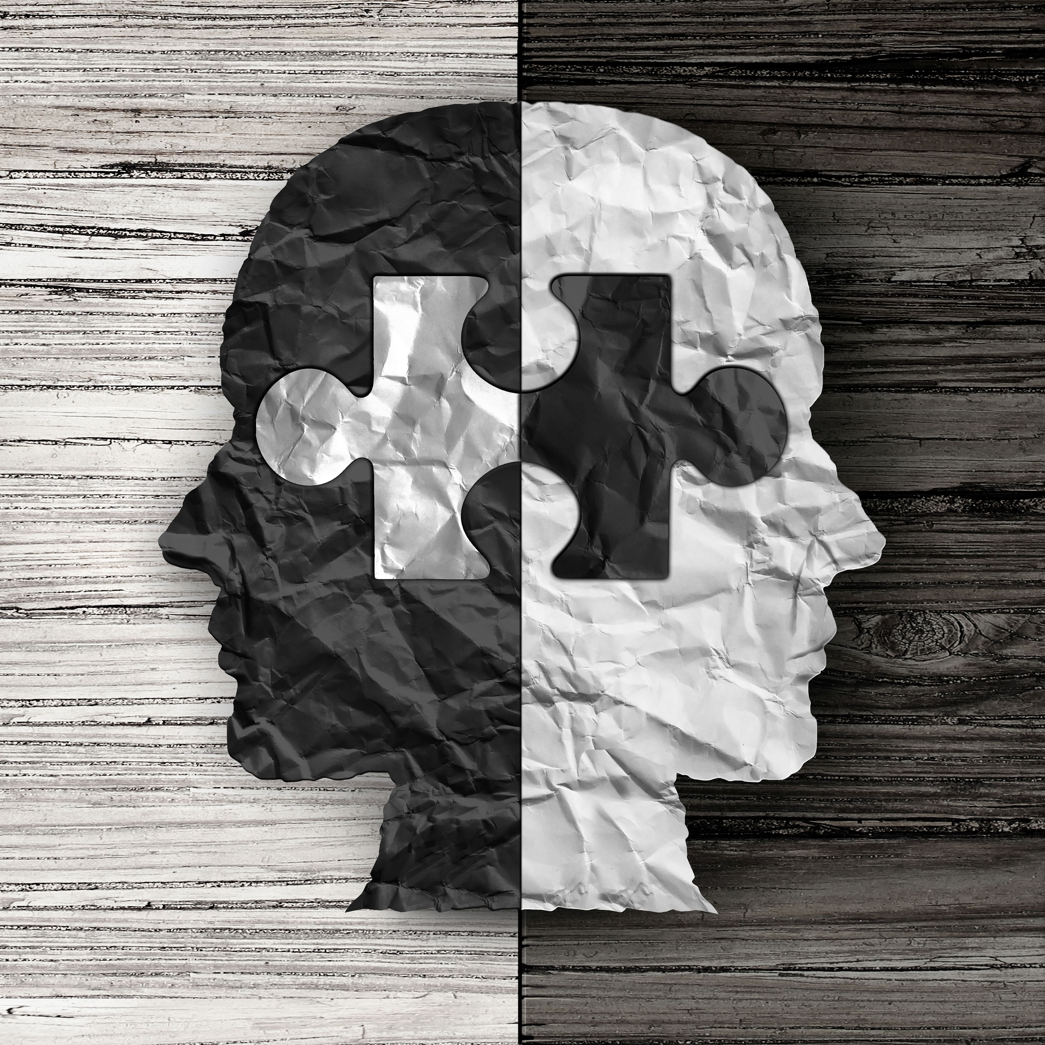 PlatformKIS's tweet card. Ontkennen dat institutioneel racisme bestaat, kan niet meer. Evenmin als het toestaan van Zwarte Piet, zeggen Jerry King Luther Afriyie en Dionne Abdoelhafiezkhan. ‘Maar we zijn er nog niet.’