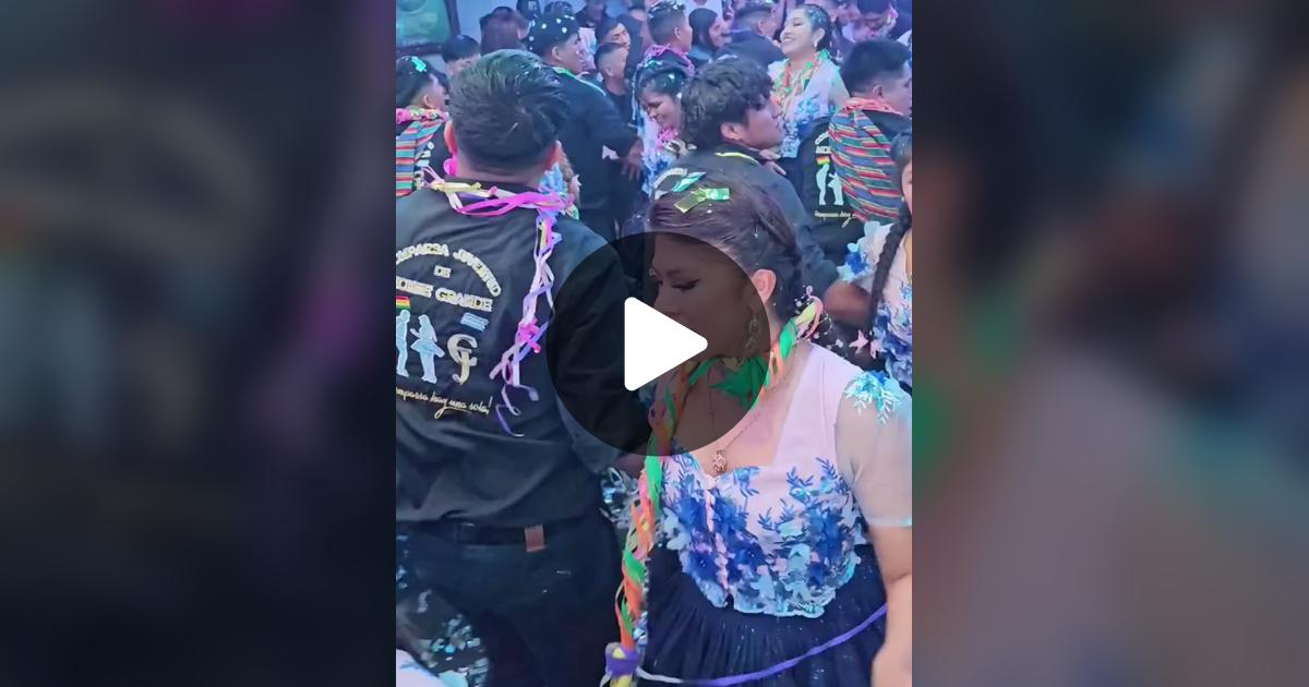 JUlIOSCHIAPPAP's tweet card. 202 me gusta, 7 comentarios. "Los #congresistas hablan #huevadas #CongresoCorrupto"