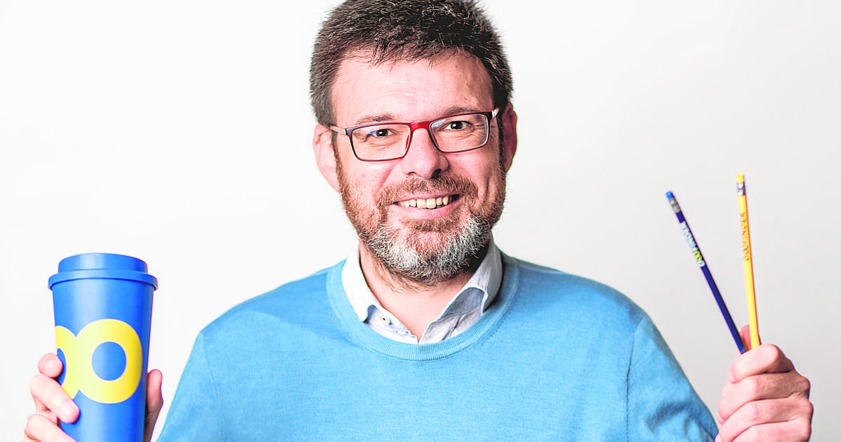 dircomdigital's tweet card. Doofinder es una solución que aplica la inteligencia artificial para afinar al máximo los procesos de búsqueda interna en los comercios electrónicos