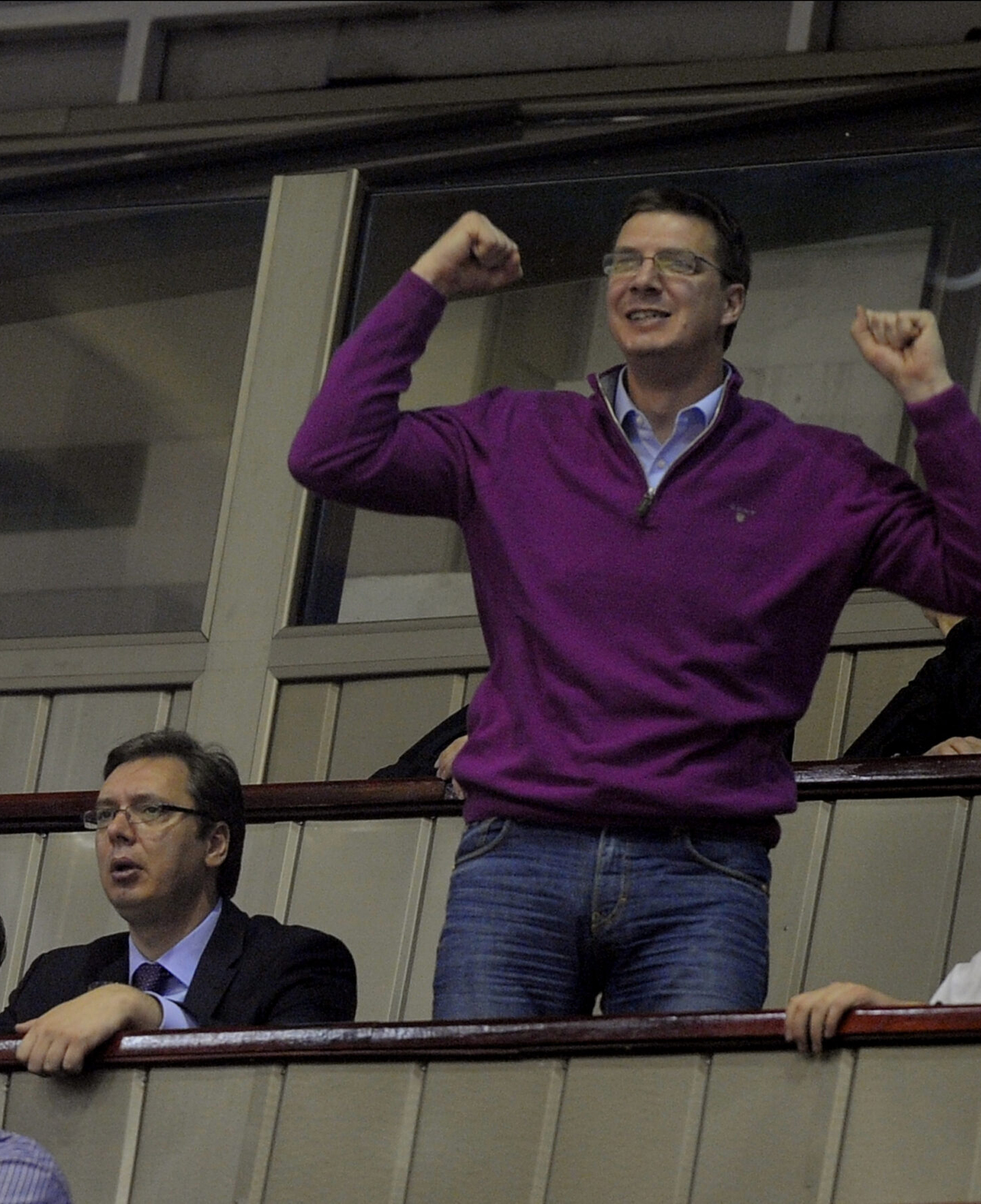 RadarsRs's tweet card. Otkrivamo: Novu Skaj prepisku u kojoj se spominju braća Vučić zadržava MUP