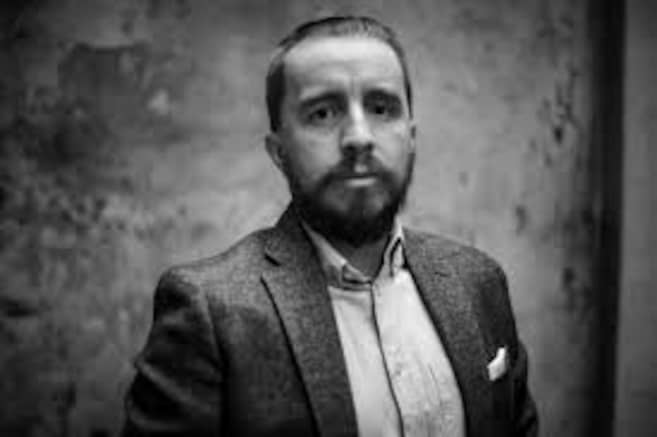 elespectador's tweet card. Entrevista con David Marín, autor del libro "Perdida en el fuego", en el que reconstruye los hechos del Palacio de Justicia en 1985.