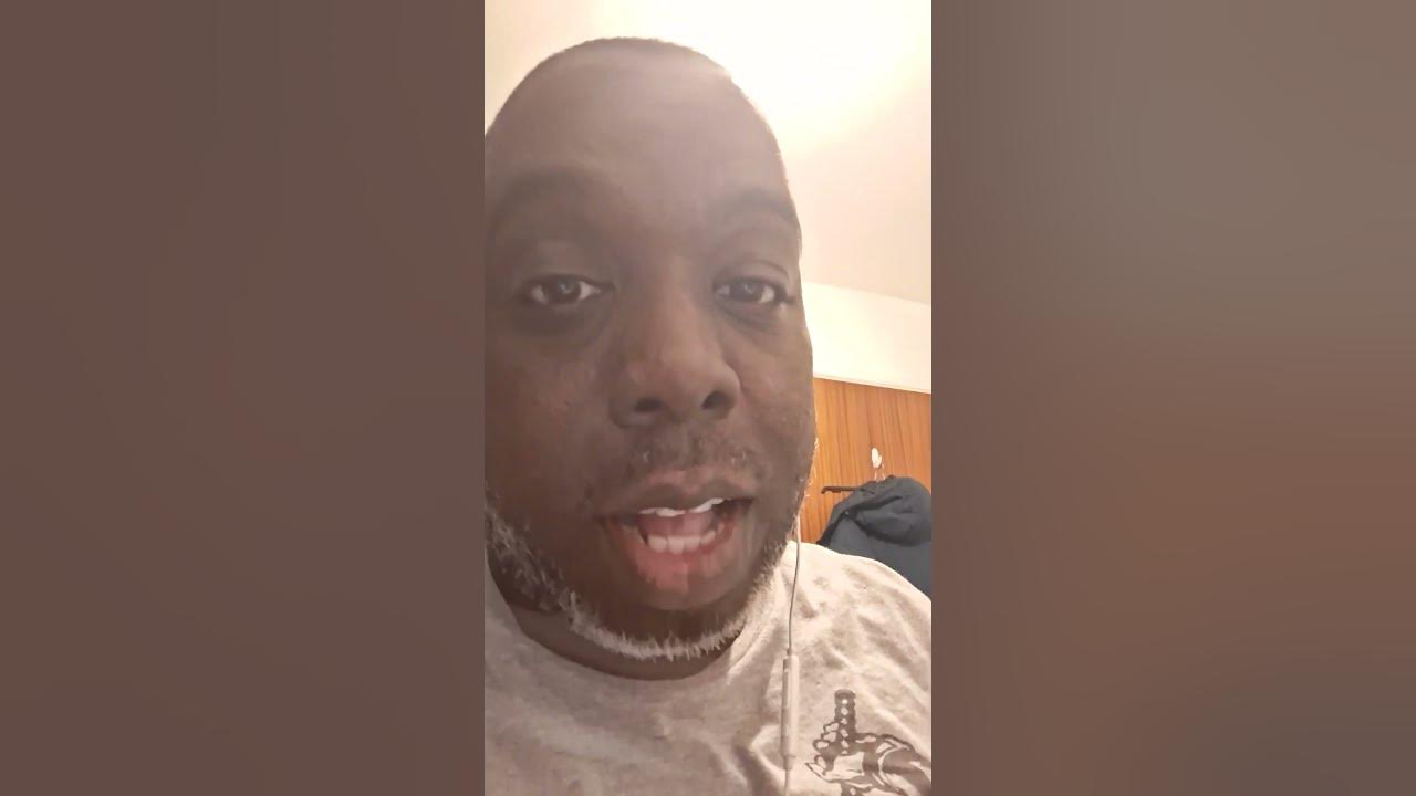 Legendofold101's tweet card. Red Bull Winter Edition - Fuji Apple and Ginger - Quick Review...