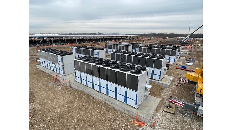 drmikemyers's tweet card. Water scarcity, HFC phasedowns, and net-zero pledges are reshaping how data centers stay online.