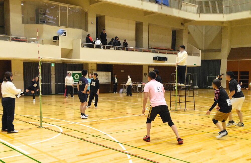 kobe_ipc's tweet card. 働く人の“楽しみ”や“つながり”を支える制度、ハッピーパックをご存知ですか？ ハッピーパック（神戸市勤労者福祉共済制度）とは 神戸市が創設した、市内中小企業が協力して運営する福利厚生制度です。月額一人500円の掛金で、慶弔給付や健康支援・レ