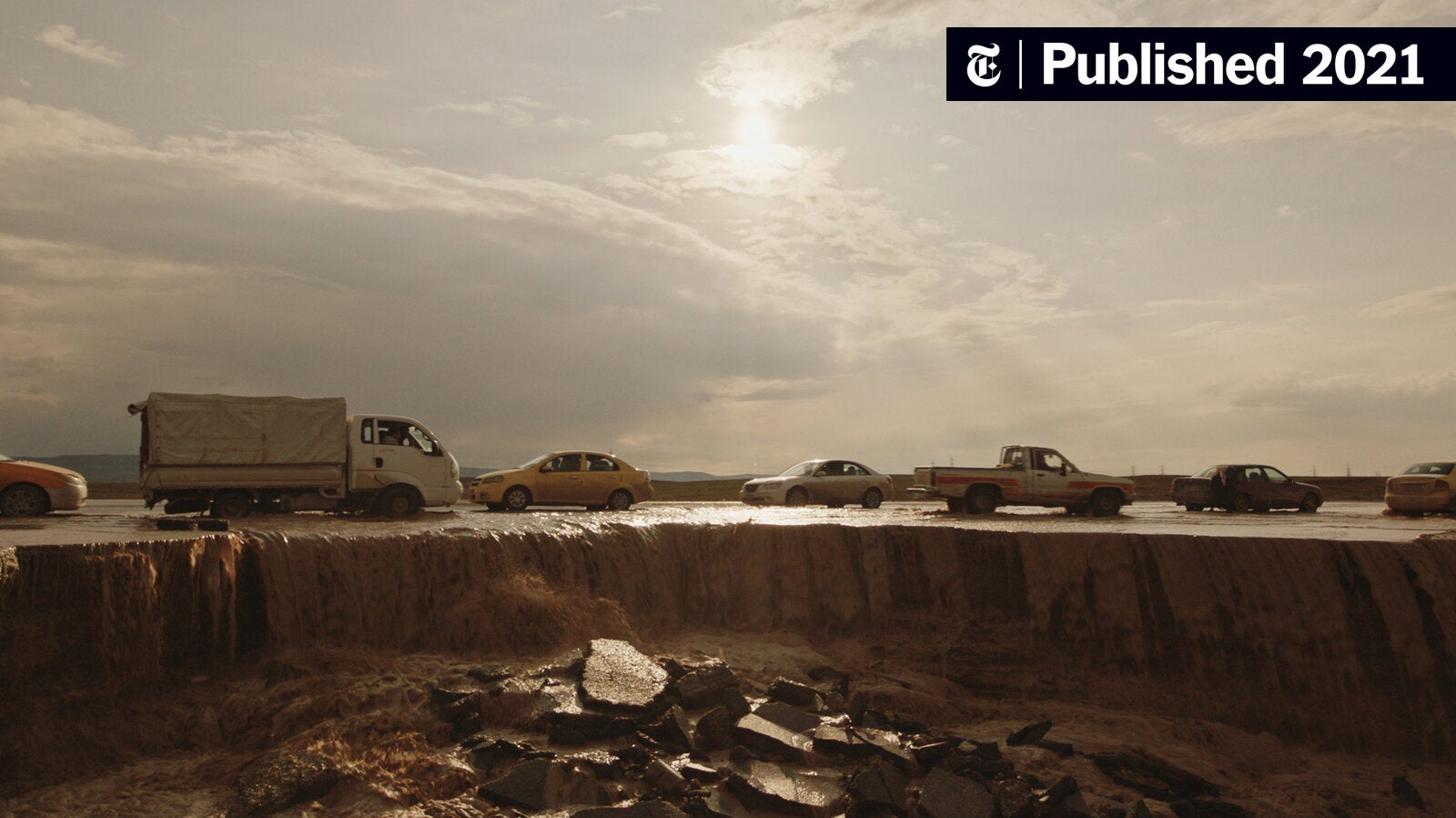 Stemal_Product's tweet card. Gianfranco Rosi’s latest, beautifully shot documentary movingly observes people and places across Syria, Iraq, Lebanon and Kurdistan in the aftermath of war.