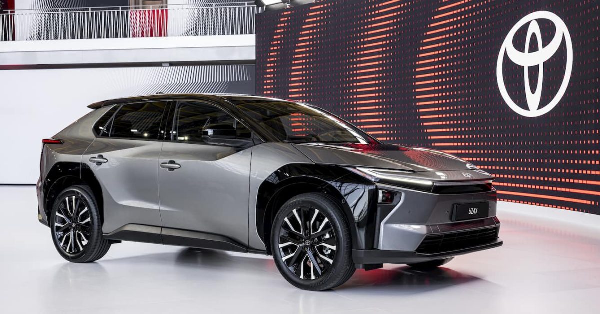 ElectrekCo's tweet card. Yes, just 18. Toyota sold 18 electric vehicles in its home market of Japan last month. And that includes its...