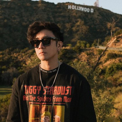 Tweet card summary image