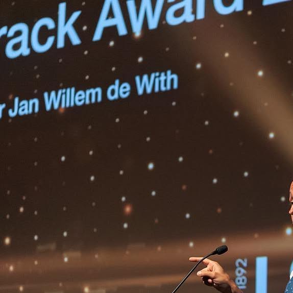 JW_deWith's tweet card. Jan Willem de With (@janwillemdewith) • Instagram photos and videos