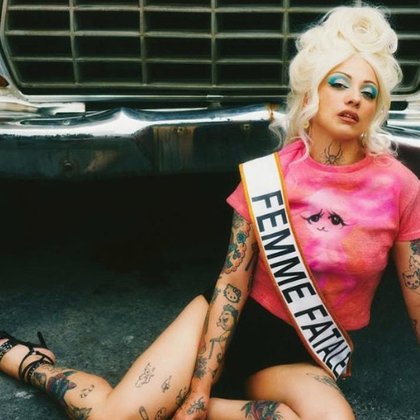 Tweet card summary image