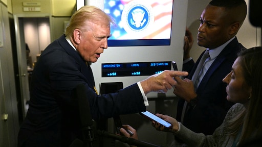 gerrieickhof's tweet card. Dat Donald Trump een journalist vorige week aan boord van de Air Force One een 'varkentje' noemde was 'eerlijk en open', vindt het Witte Huis. De vrouwelijke verslaggever probeerde de president een...