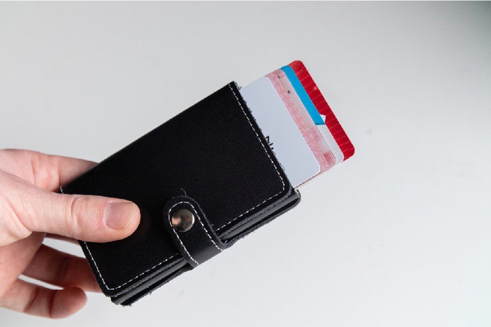 gw_travel_ltd's tweet card. RFID-blocking wallets have become increasingly popular in recent years as a way to protect personal information and prevent identity theft. But are they really necessary for travel? In this article,...