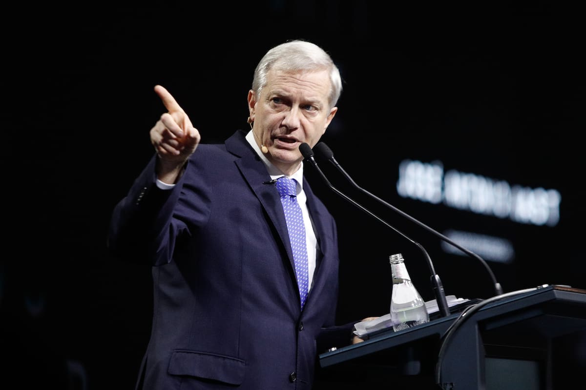 adnradiochile's tweet card. La indagatoria quedó en manos del fiscal César Astudillo, tras una denuncia que apunta a cuentas usadas para difundir ataques y desinformación.