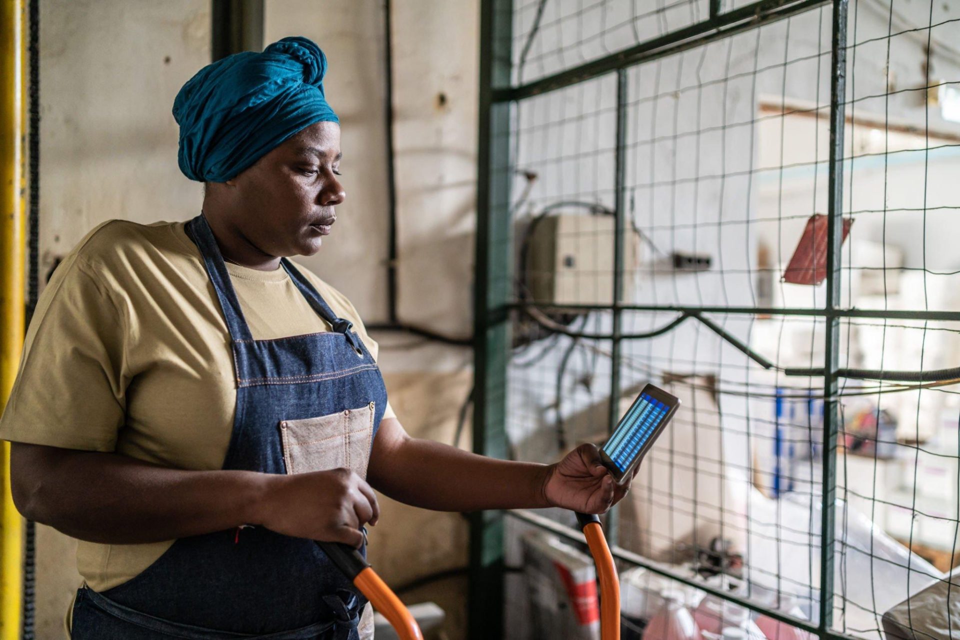 ecostackhq's tweet card. Investing in the carbon credits market can be done through various ways, including direct investment, participation in carbon credit funds.