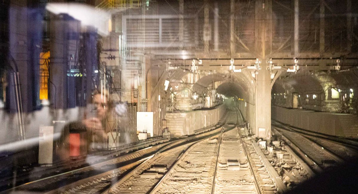 build_gateway's tweet card. Without a plan to expand Penn Station, the new Gateway tunnels won't bring any new train service to New York.