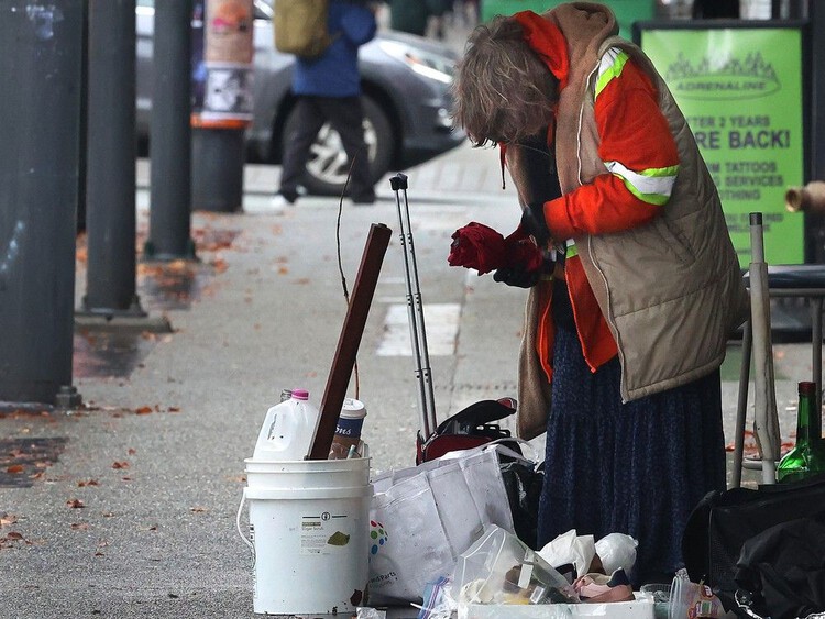 ROBO_Robotics's tweet card. Vancouver Hospitality Association calls for closure of all SROs on Granville strip, citing near-constant disorder and violence
