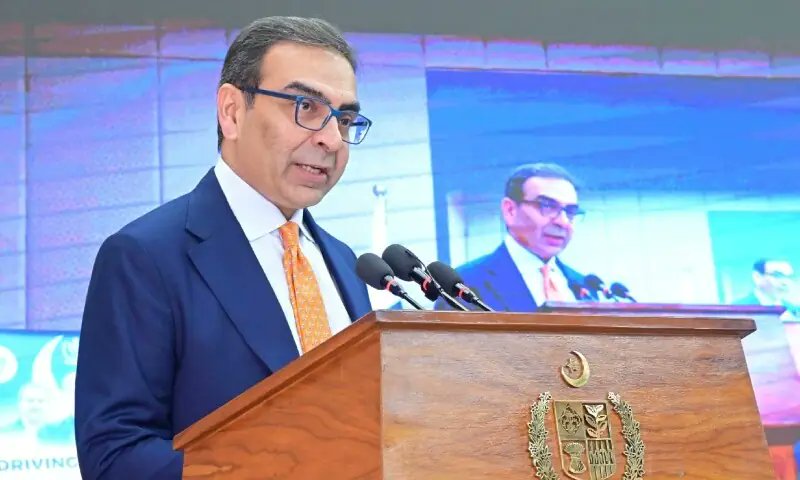 AsadAToor's tweet card. Govt must ensure legal consistency, market logic and stronger regulatory capacity to attract investment, says SAPM on Privatisation Muhammad Ali.