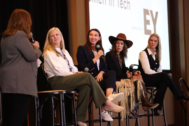 mkchandra's tweet card. ✨ The Women in Technology Reception hosted by EY last night was truly incredible! Shannon Bell, OpenText CIO & CDO, was joined on stage by an inspiring panel of women to talk about embracing failure,...