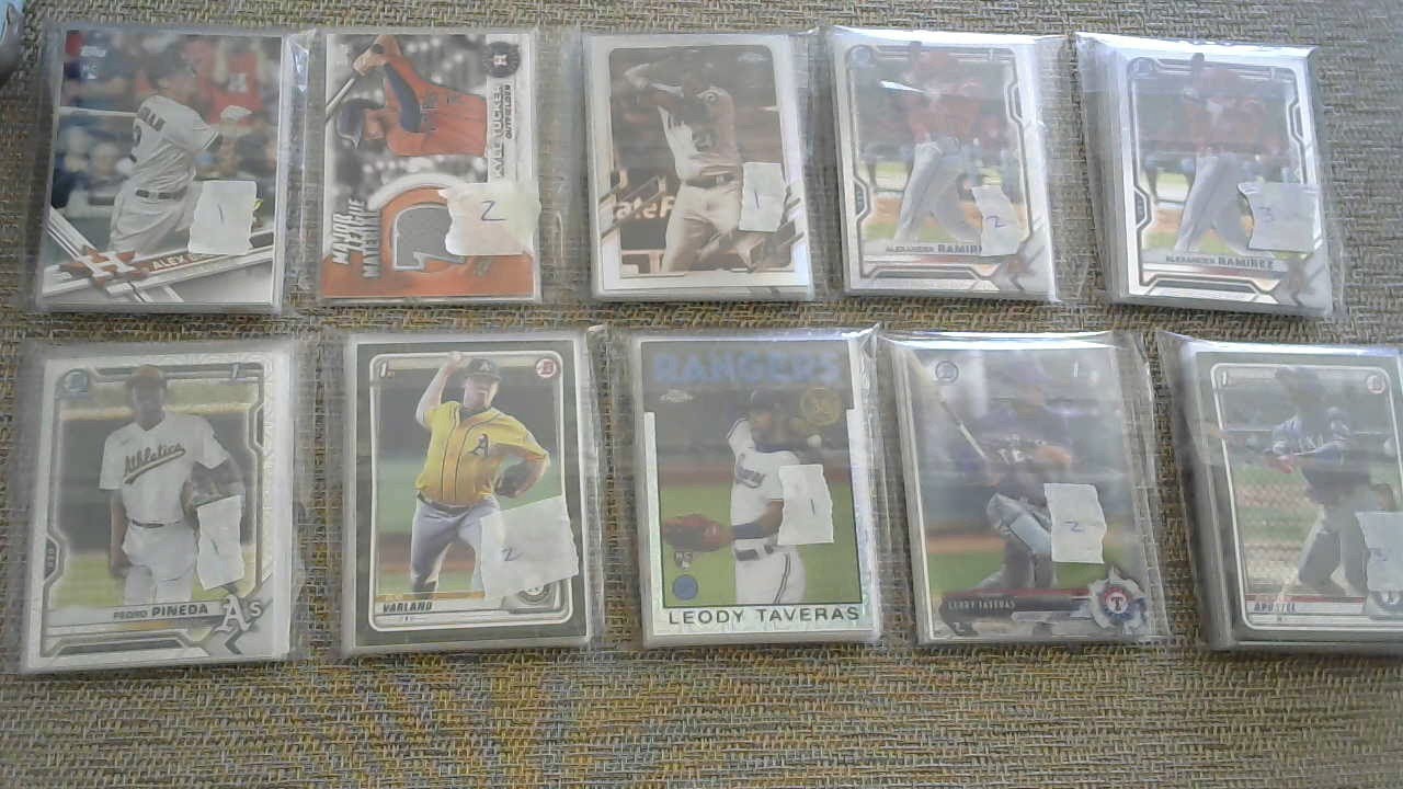 kevinsbudgetca1's tweet card. Holiday Loaded Baseball Card Pack Sale - $15 per pack