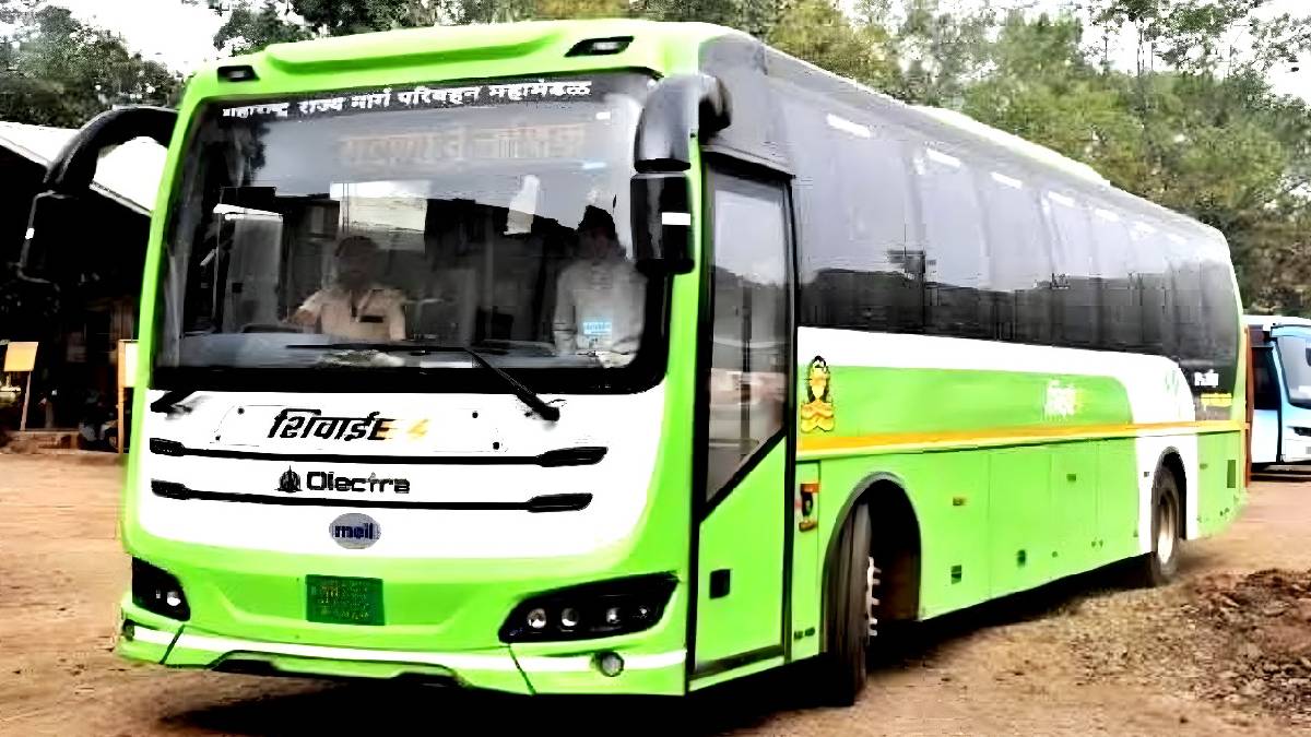 LoksattaLive's tweet card. Jalgaon Msrtc To Receive 99 New E Shivai Electric Buses For Eco Friendly Transport Rds 00 - प्रवाशांच्या सेवेसाठी महाराष्ट्र राज्य मार्ग परिवहन महामंडळाने (एसटी) काळानुरूप बदल स्वीकारत प्रवासाचा...